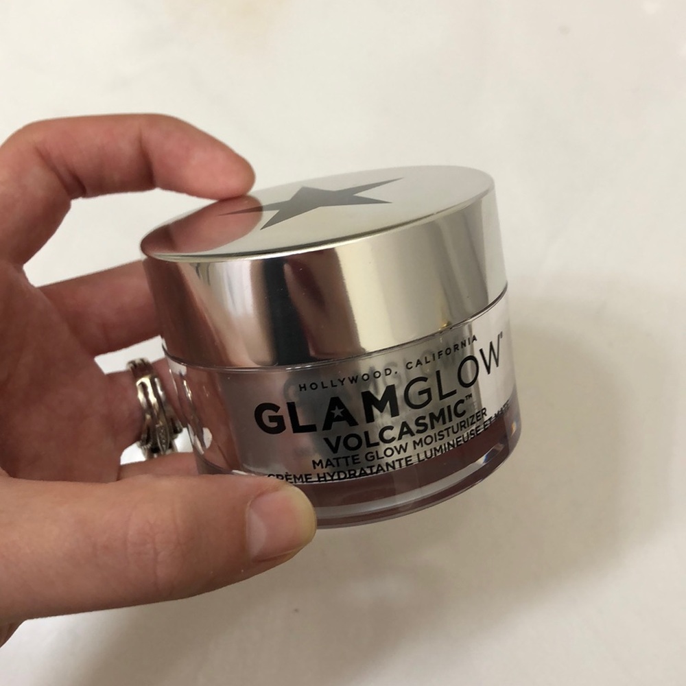 GLAMGLOW Volcasmic Matte Glow Moisturizer